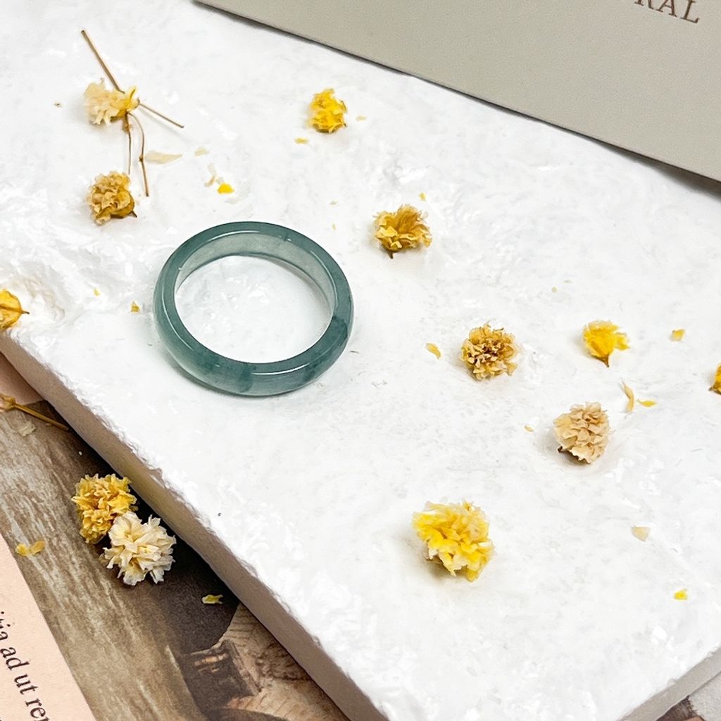 tw-11134207-820lg-mlpy7svwg7wgb5