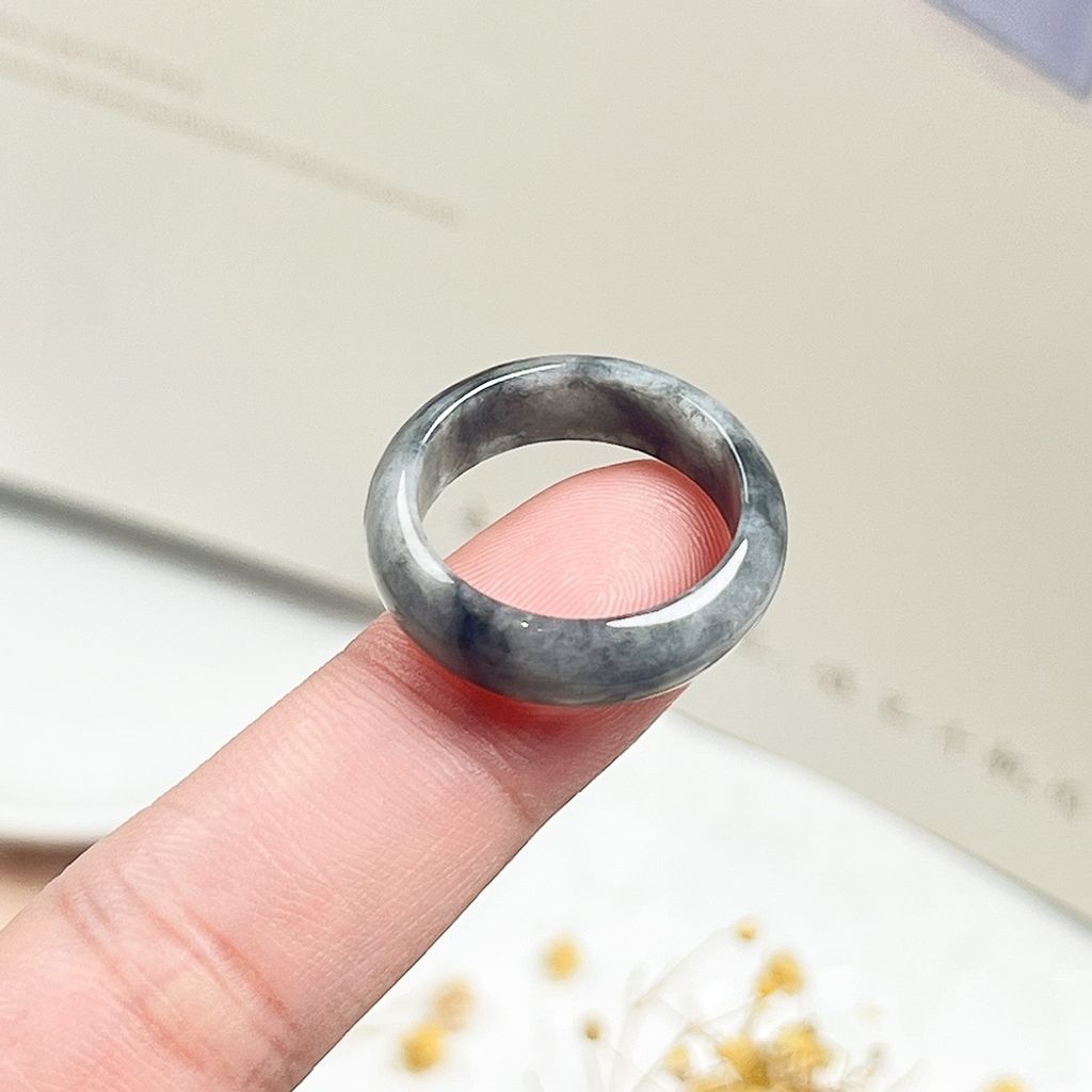 tw-11134207-820le-mlq8s9m9dn9f87