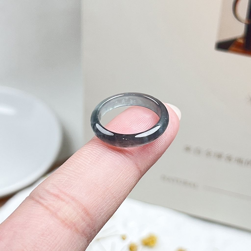 tw-11134207-820li-mlq2wnnbz18v4b