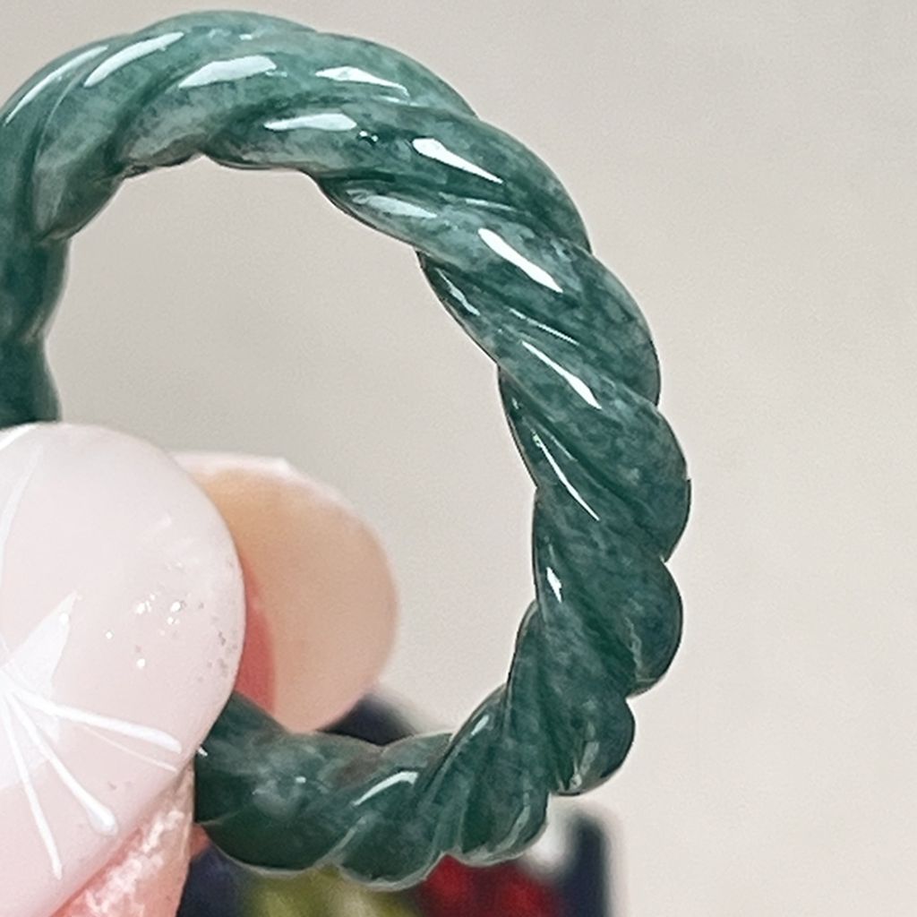 tw-11134207-820li-mlpvyjy5lm2s82