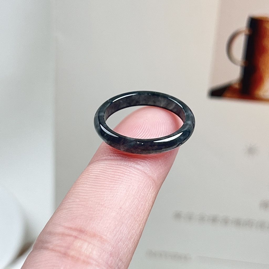 tw-11134207-820lf-mlq1nlrlk9vs77