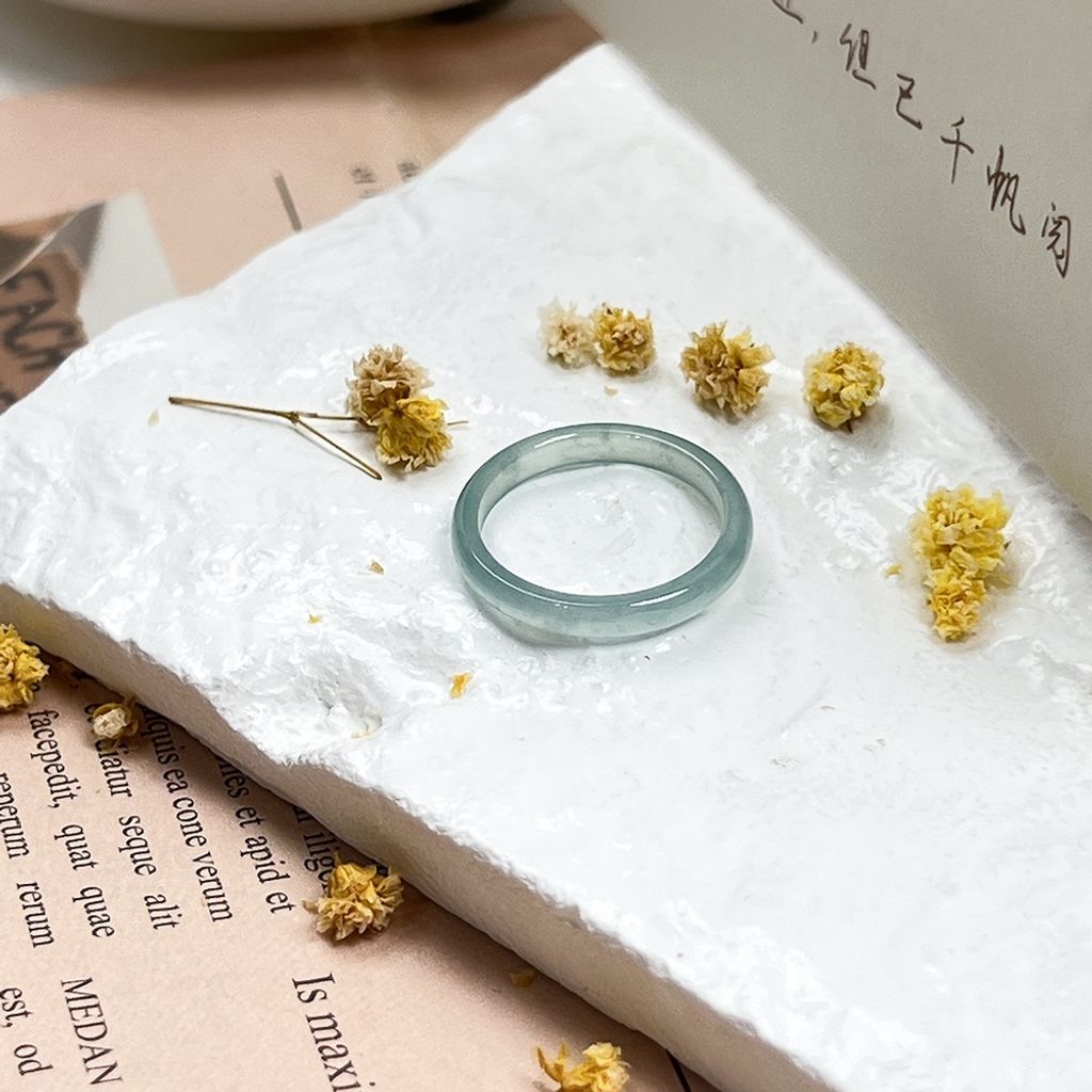 tw-11134207-820la-mlq5bawu60w86f