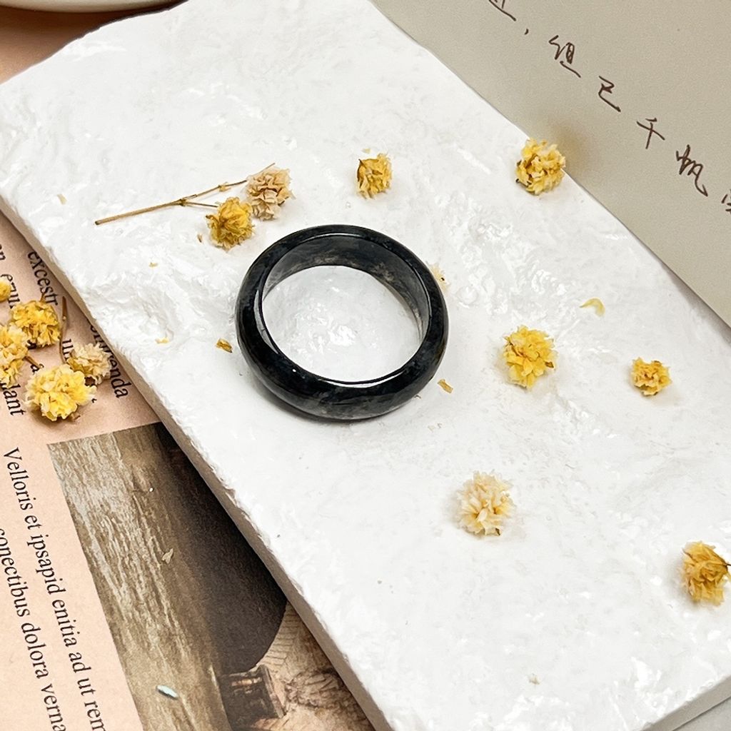 tw-11134207-820la-mlpwgu1uoqv82a