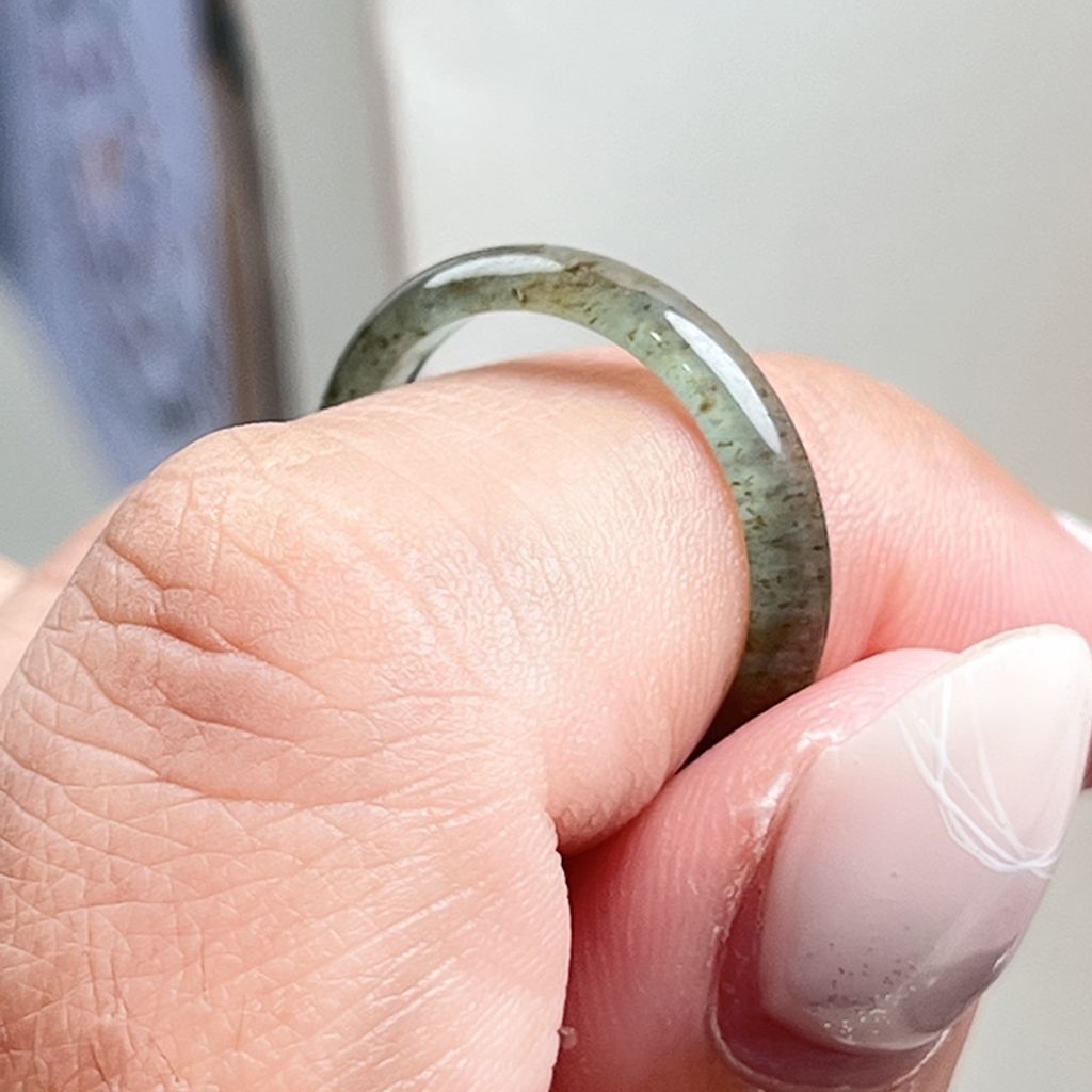 tw-11134207-820le-mlq9e28zv8jz3f