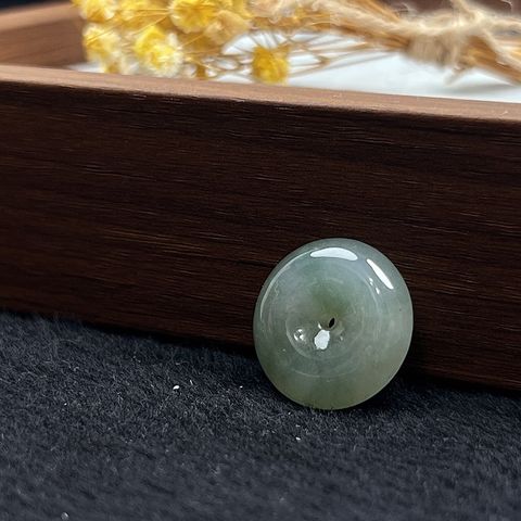 tw-11134207-820la-mlzwbxkae7lte3