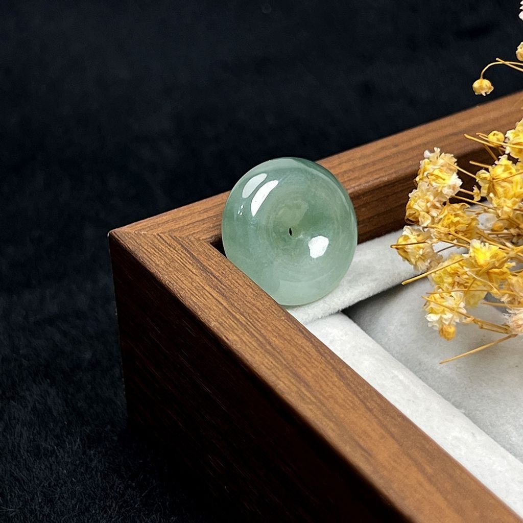 tw-11134207-820l6-mlzwbxkj7nyg97