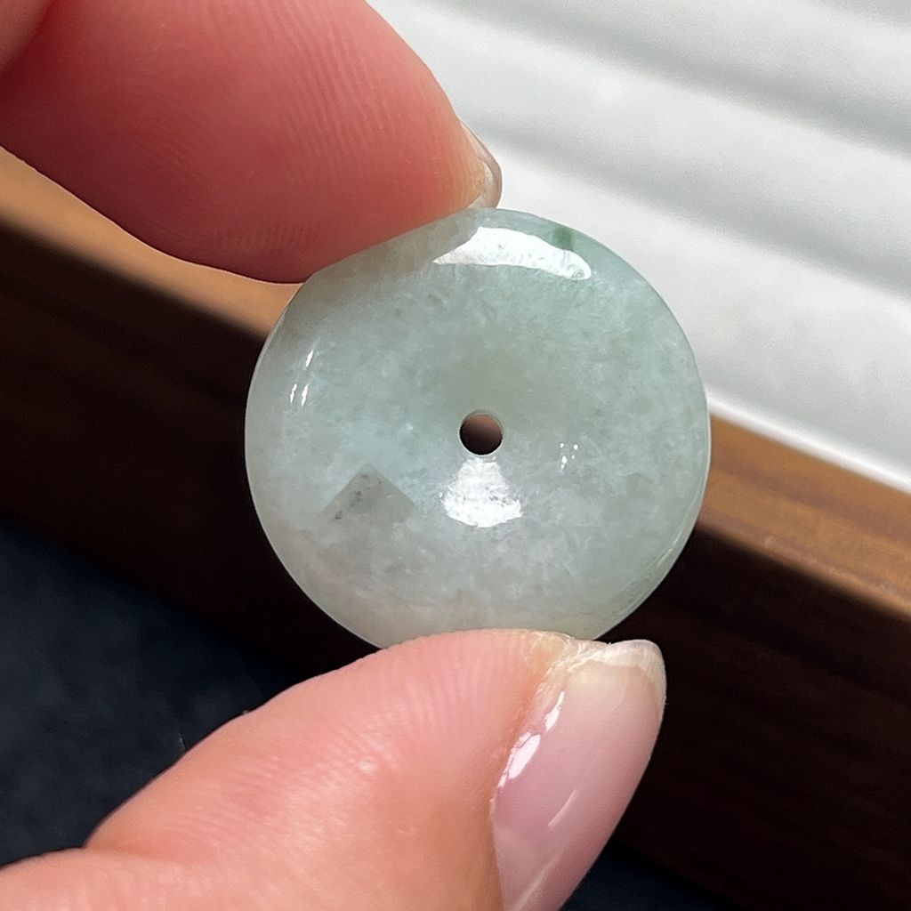 tw-11134207-820lg-mlzwh4e1gpvp91