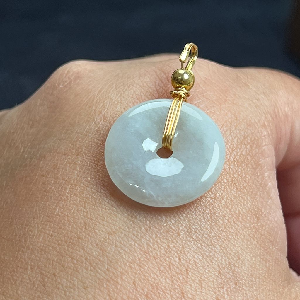 tw-11134207-820l9-mlzt7mclux3579