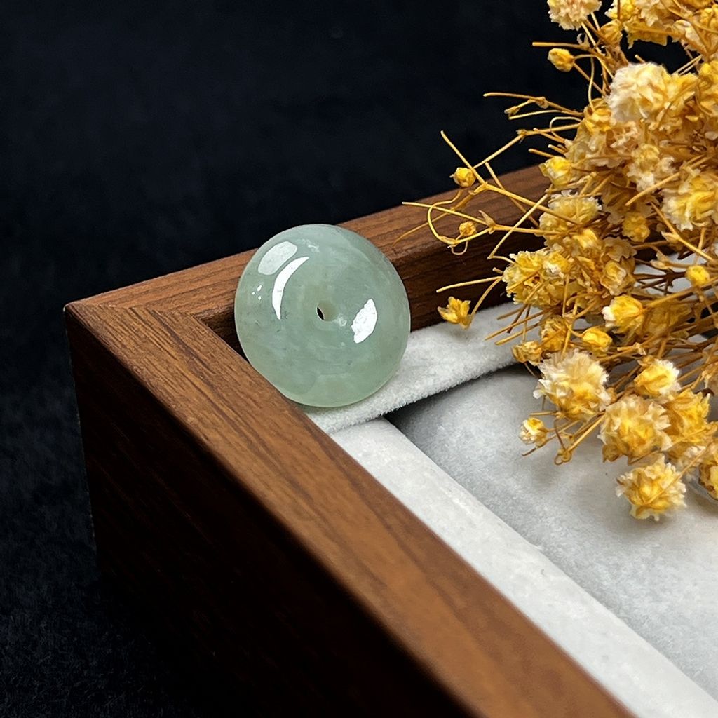 tw-11134207-820la-mlzup0h14ky061