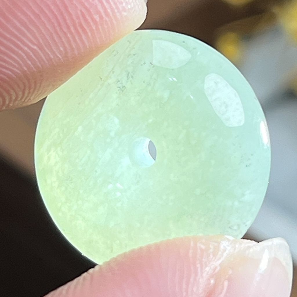 tw-11134207-820le-mlzup0gxdqf67b