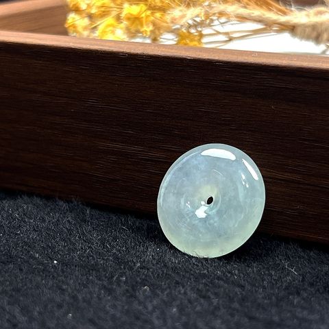 tw-11134207-820lf-mlzwlgp8atjj1f