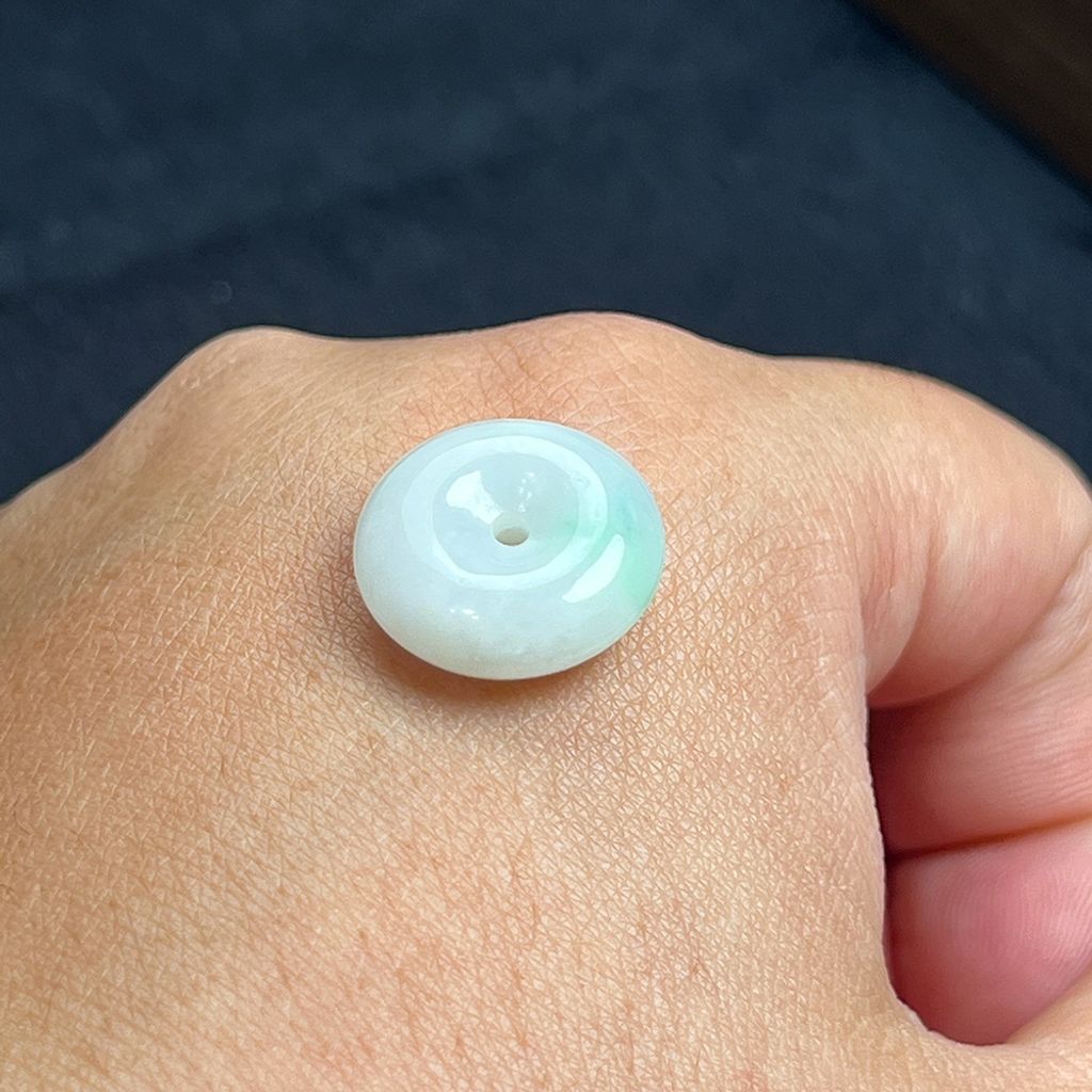 tw-11134207-820lf-mlzteth98nwv78