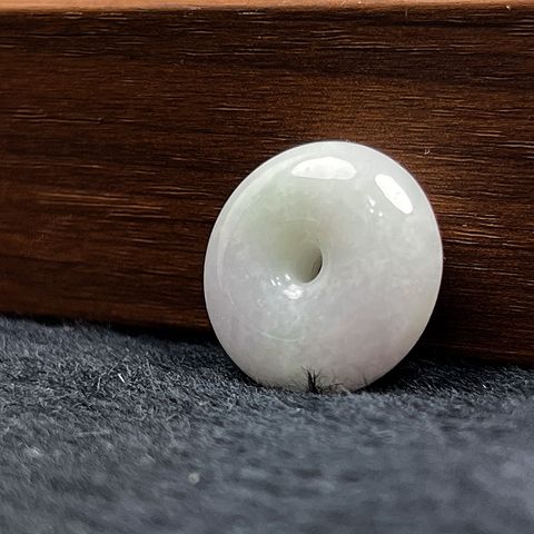 tw-11134207-820lg-mlzsv83i4yyobd