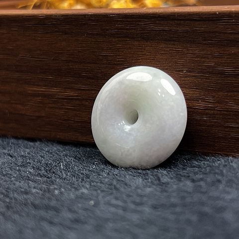 tw-11134207-820le-mlzsuwoja4gf0d