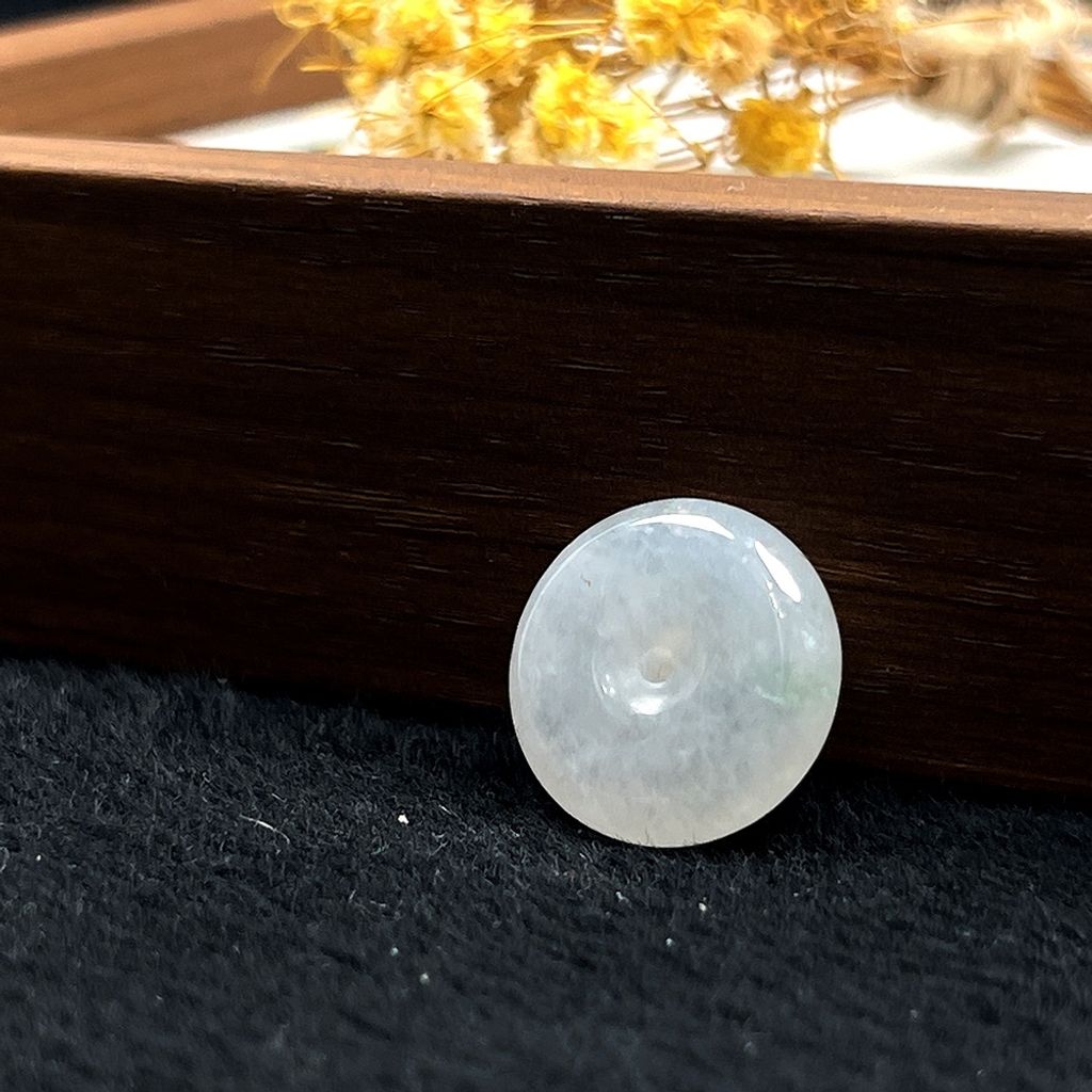 tw-11134207-820lf-mlzw9ugnxxq869