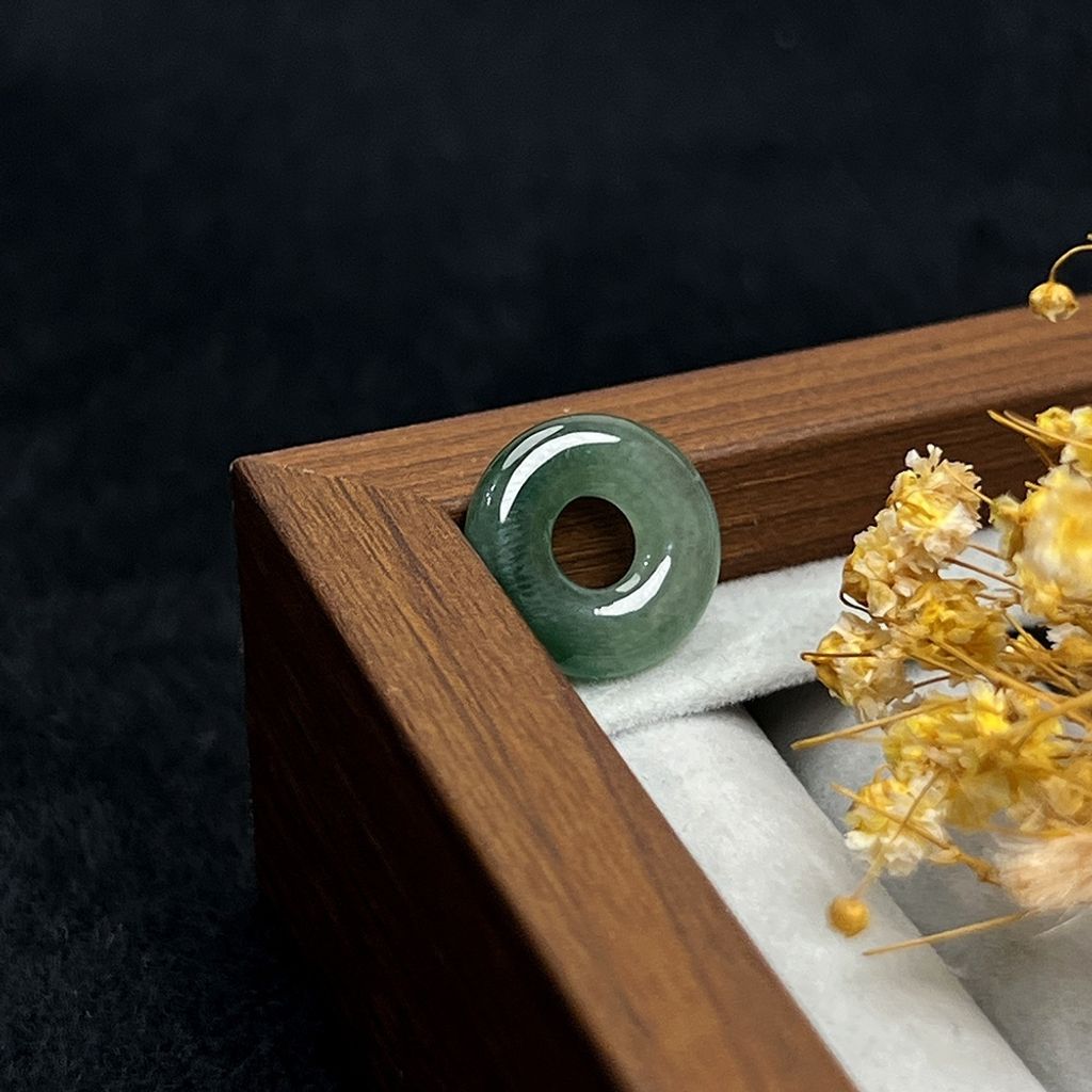 tw-11134207-820lg-mlzwdy2qguf4ff