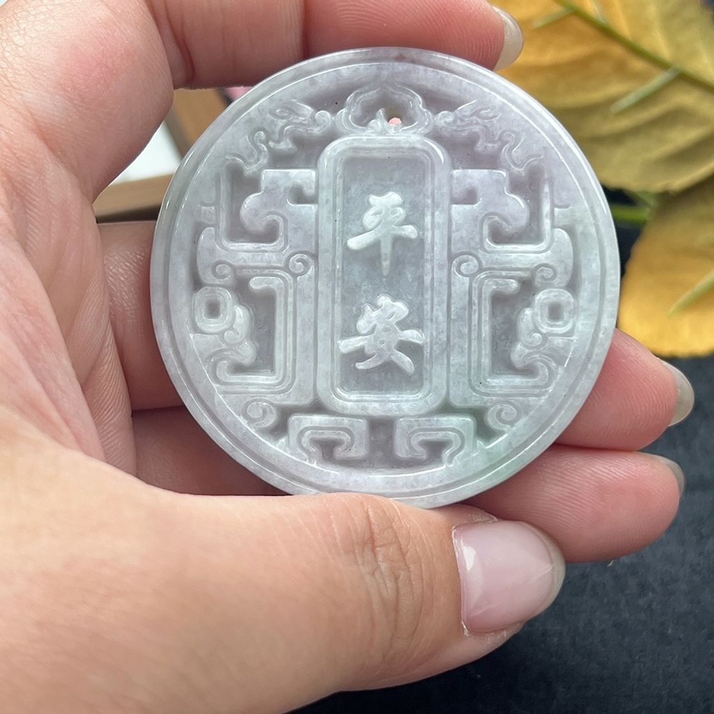 tw-11134207-820le-mm8qu3mrk1l07d