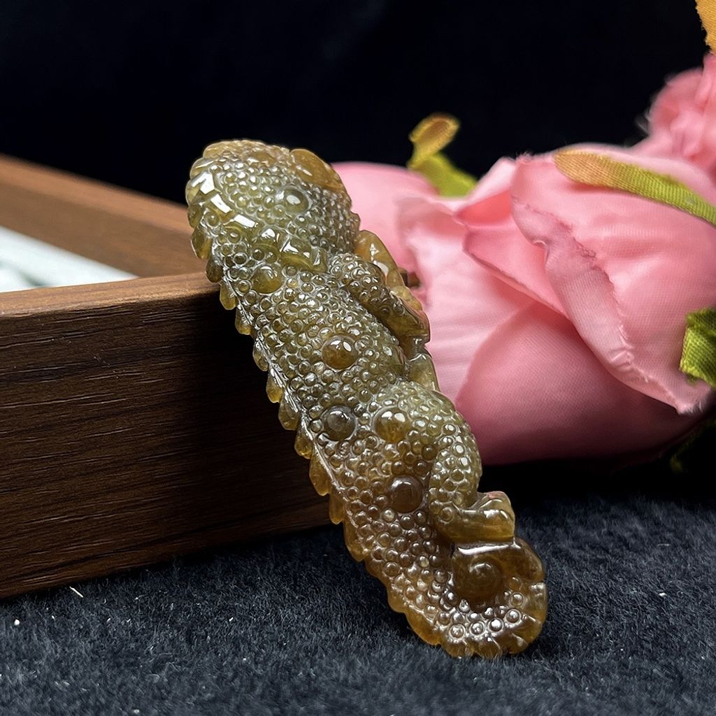 tw-11134207-820lh-mm8r9uq2gsunbb