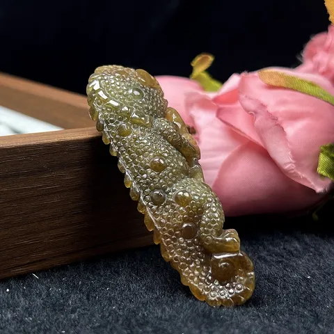 tw-11134207-820lh-mm8r9uq2gsunbb