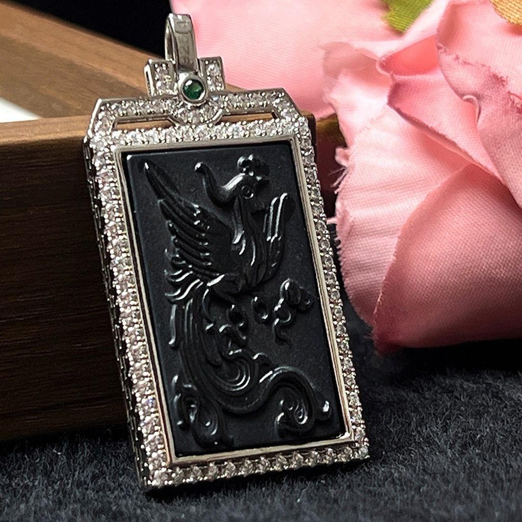 tw-11134207-820lg-mm8n4pf1o5q855