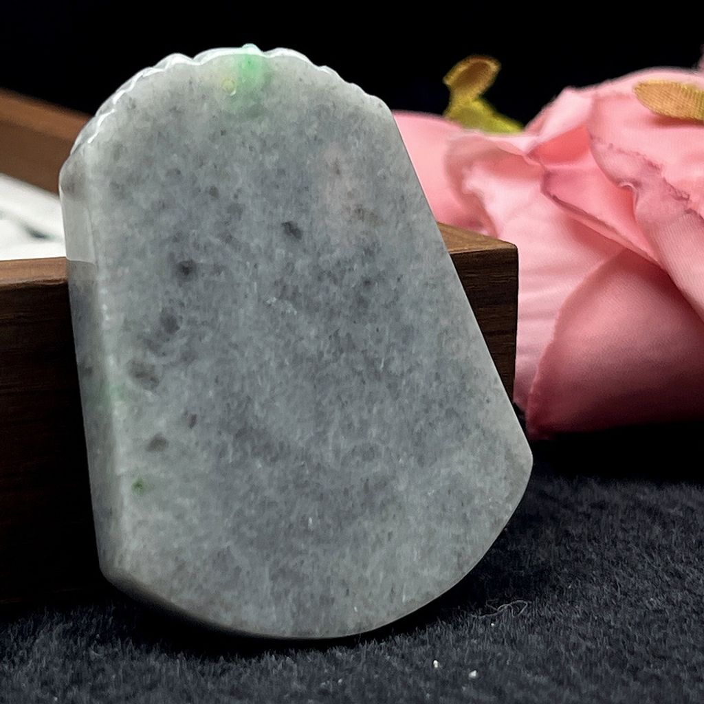 tw-11134207-820le-mm8nebq9n7rcd5