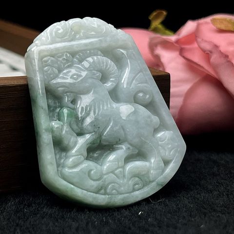 tw-11134207-820l7-mm8mag7v4zk522