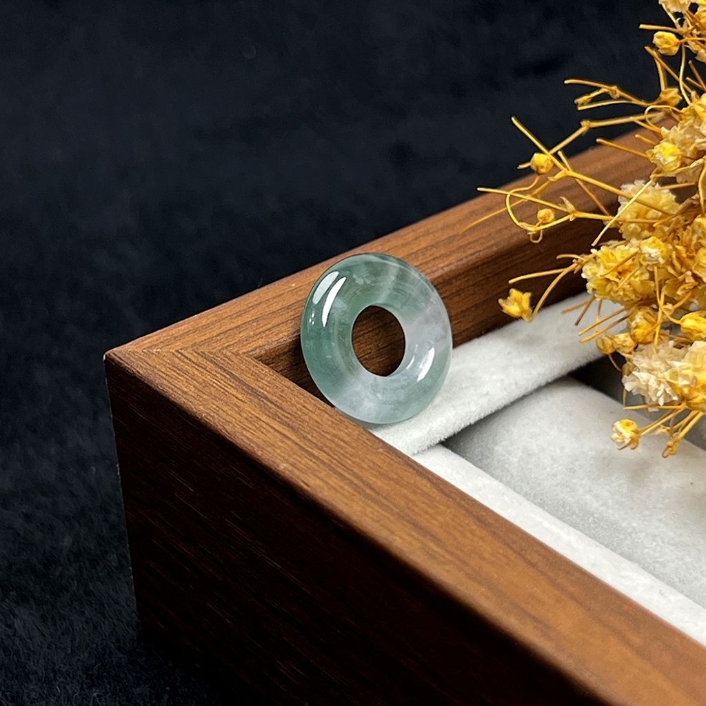 tw-11134207-820lg-mnmit2ozwop19f