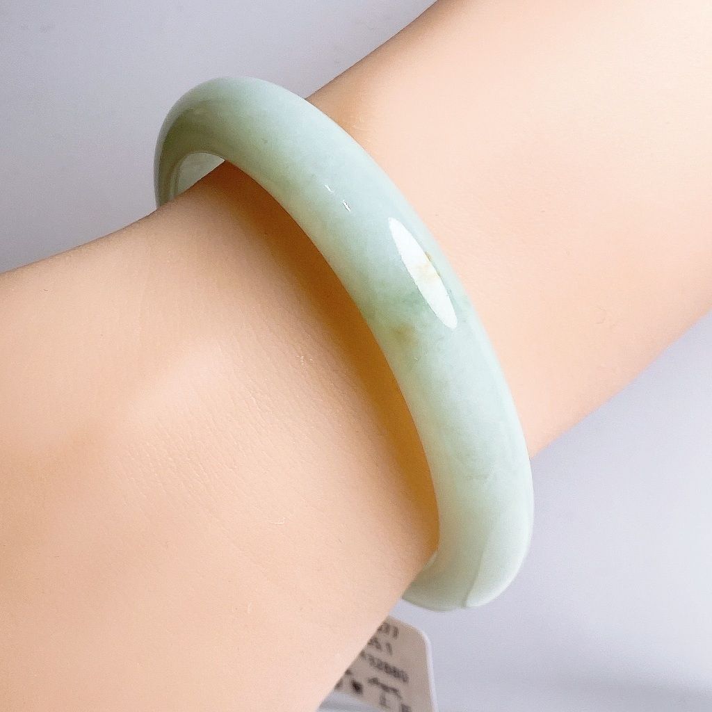 tw-11134207-820li-mln73fmws9ojb3