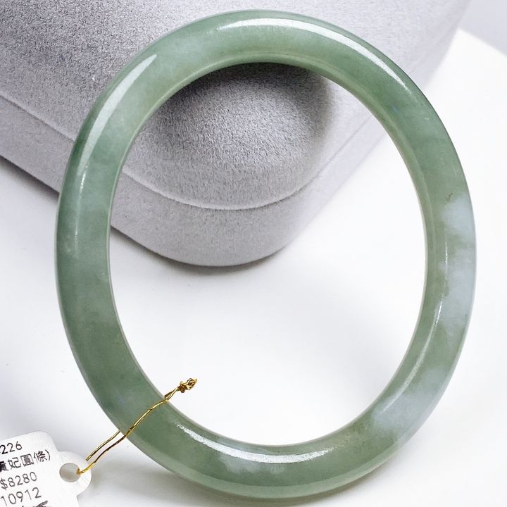tw-11134207-81ztk-mhq1kv05mcxse8
