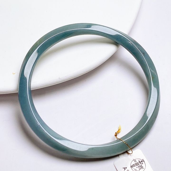 tw-11134207-820lh-mk28w4vyzvgm2b