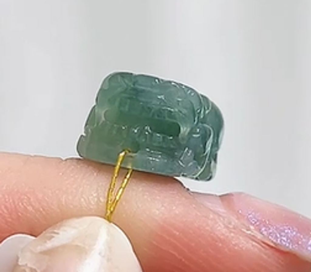 貔2