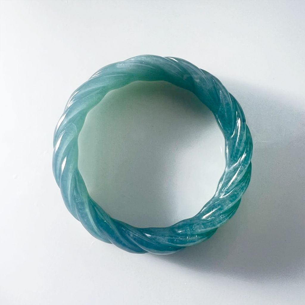 tw-11134207-7ra0g-mclra2zg8a2n2a