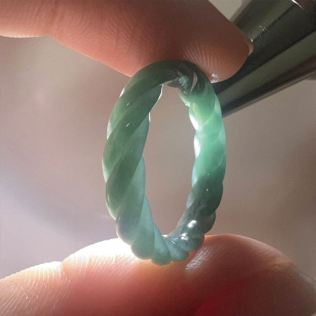 tw-11134207-7ra0m-mclra2zgb39b8d