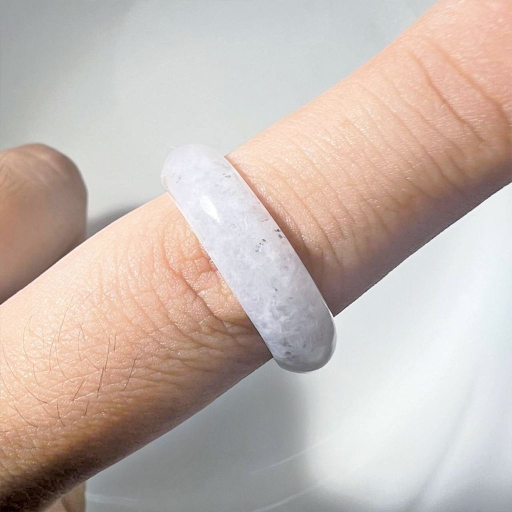 tw-11134207-7ra0s-mclnanaar7jz80