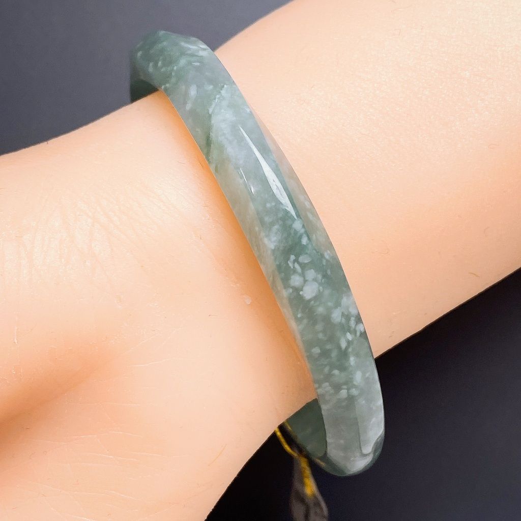 tw-11134207-7ra0t-mcrgvo8mceay01