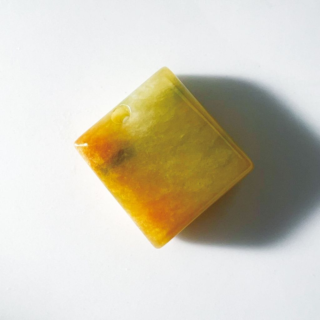 tw-11134207-7ra0r-mcvn862j7mne5d