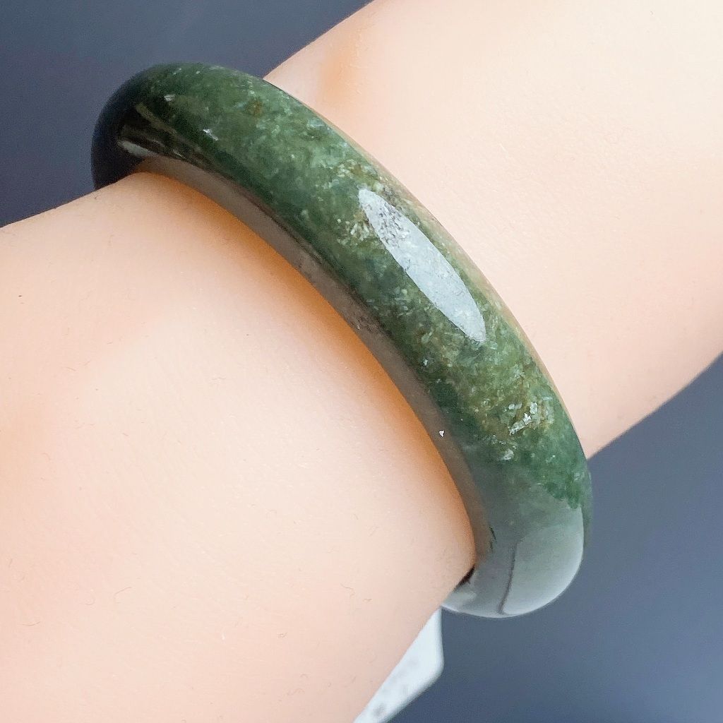 tw-11134207-81ztl-meqsjj601pmvf1