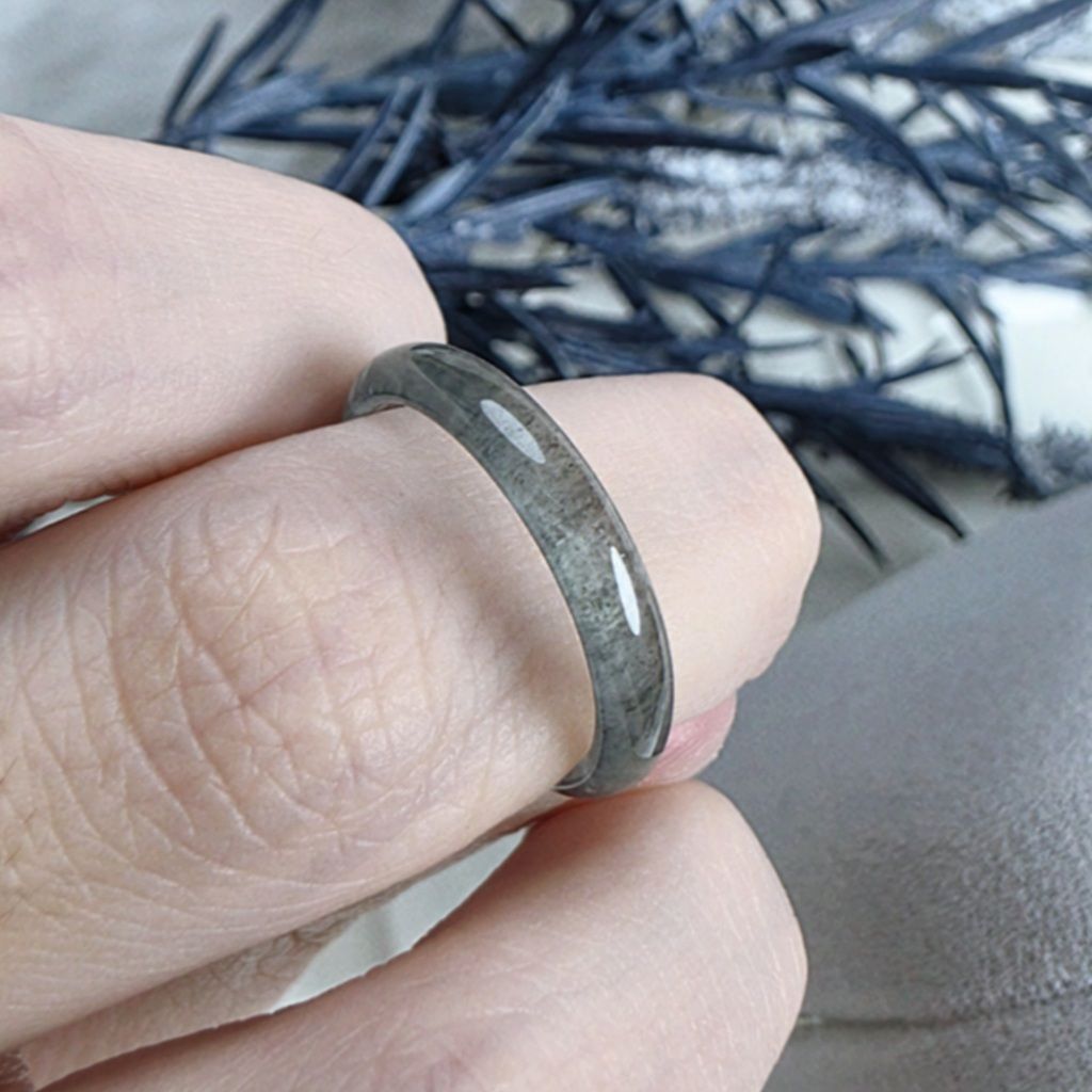 tw-11134207-81ztn-mgc4o1um18nj97