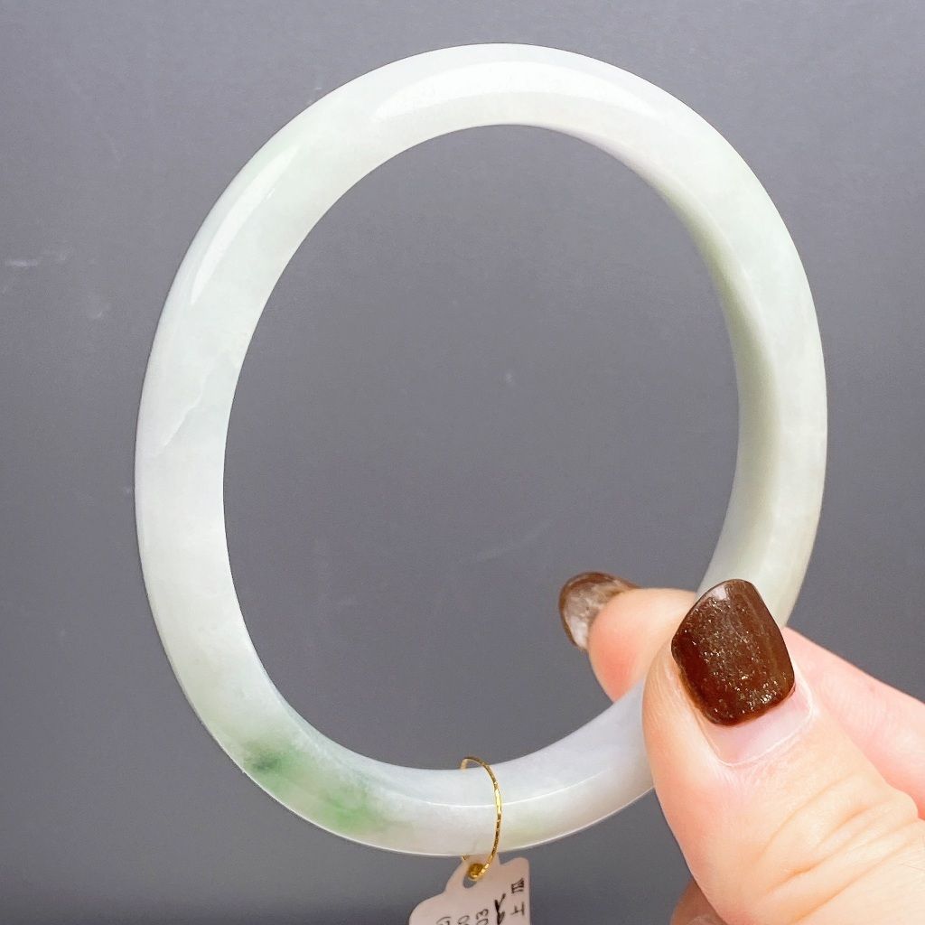 tw-11134207-81ztj-mhq18yw3g4xs18