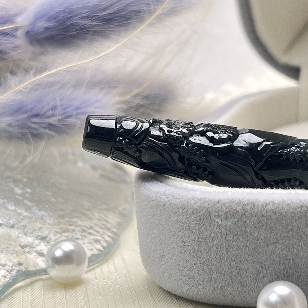 tw-11134207-81ztl-mi9zsjli2v41ab