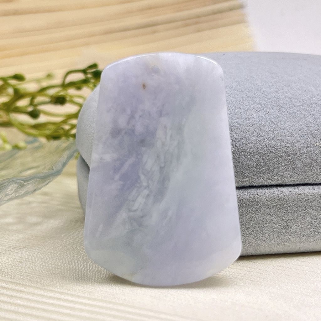 tw-11134207-81zth-mizedv8l6aki9c