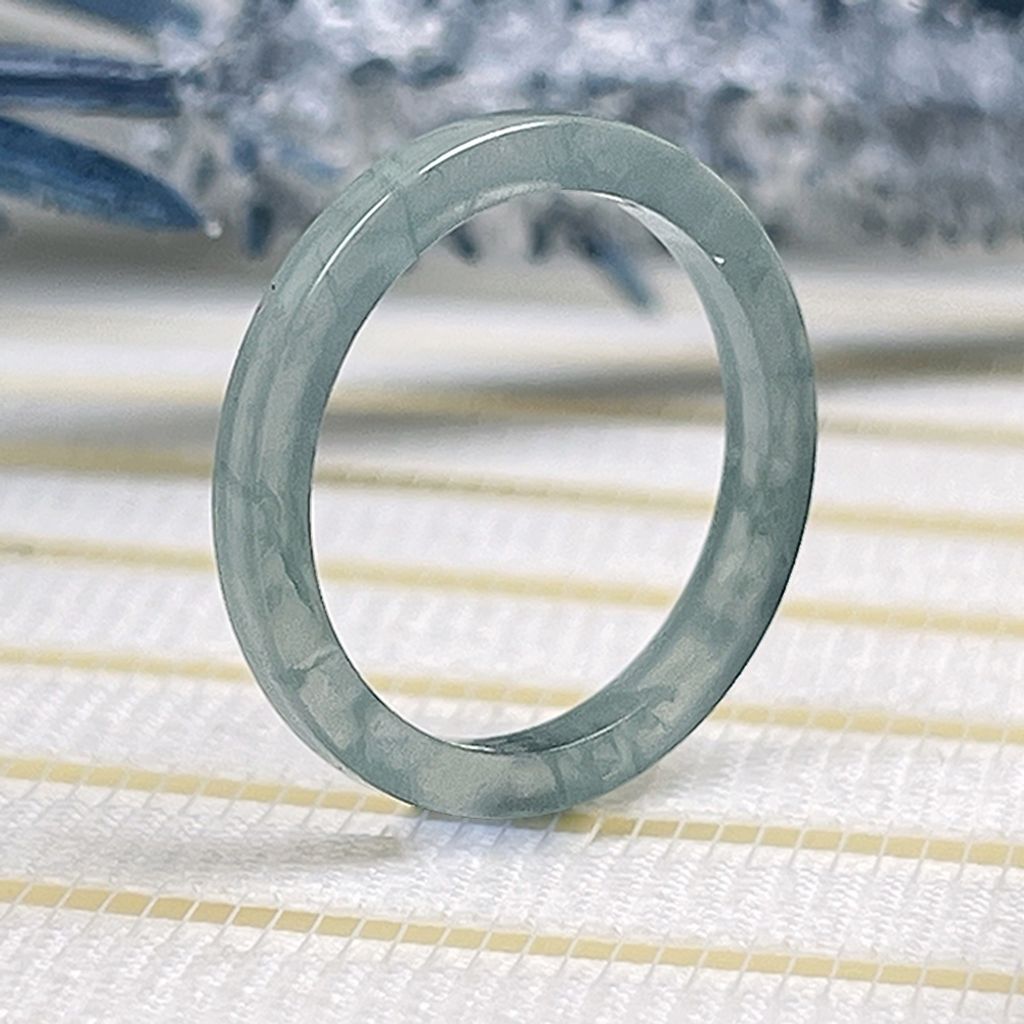 tw-11134207-81ztj-mj80ow16q3uv3a