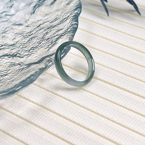 tw-11134207-81ztq-mj7zvjzbxblu0f