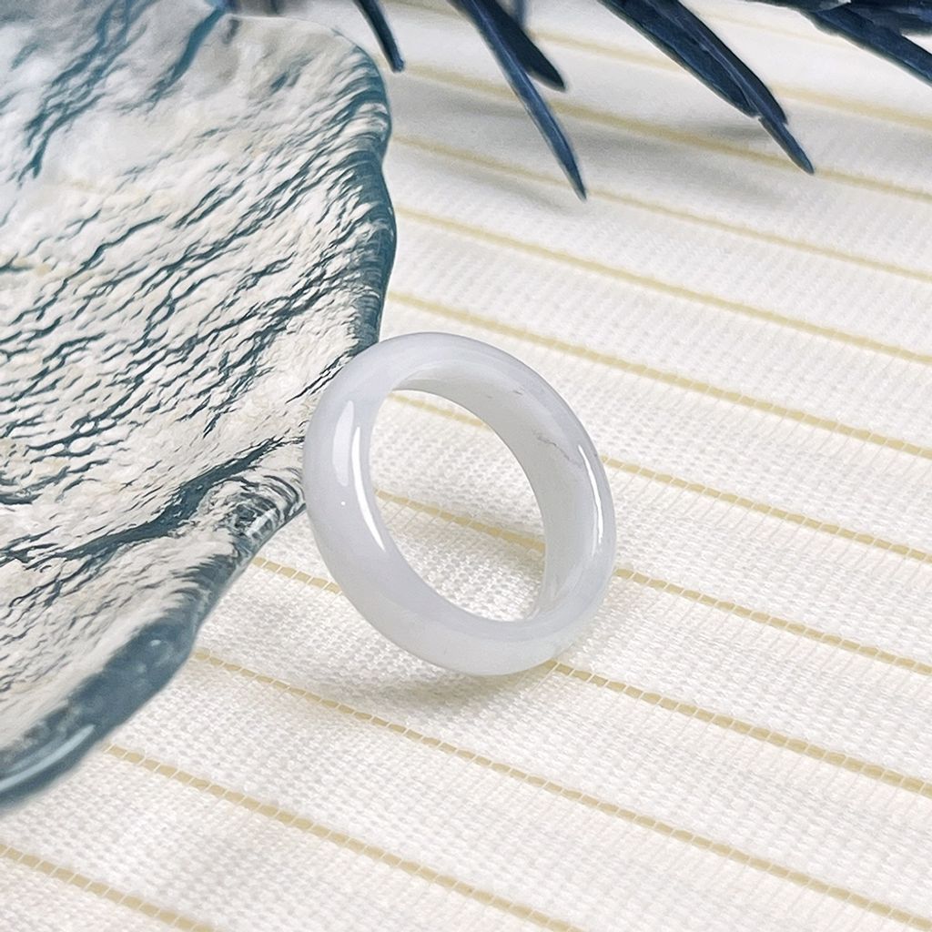 tw-11134207-81ztd-mj7y1b7b6l8n50