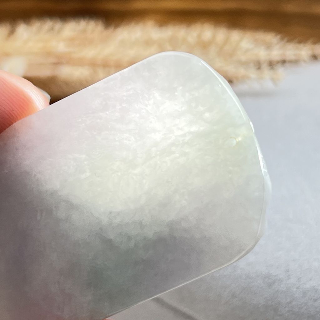 tw-11134207-81ztc-mjgf5bh4t24j20