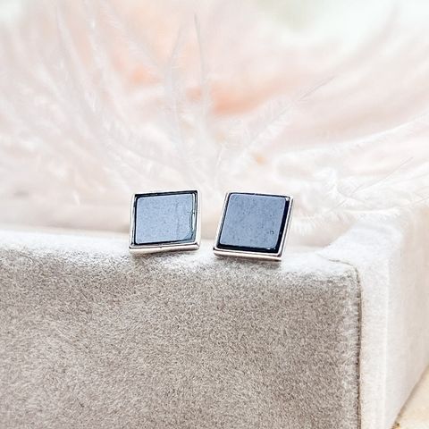 tw-11134207-81zth-mjjnett9kao7fb