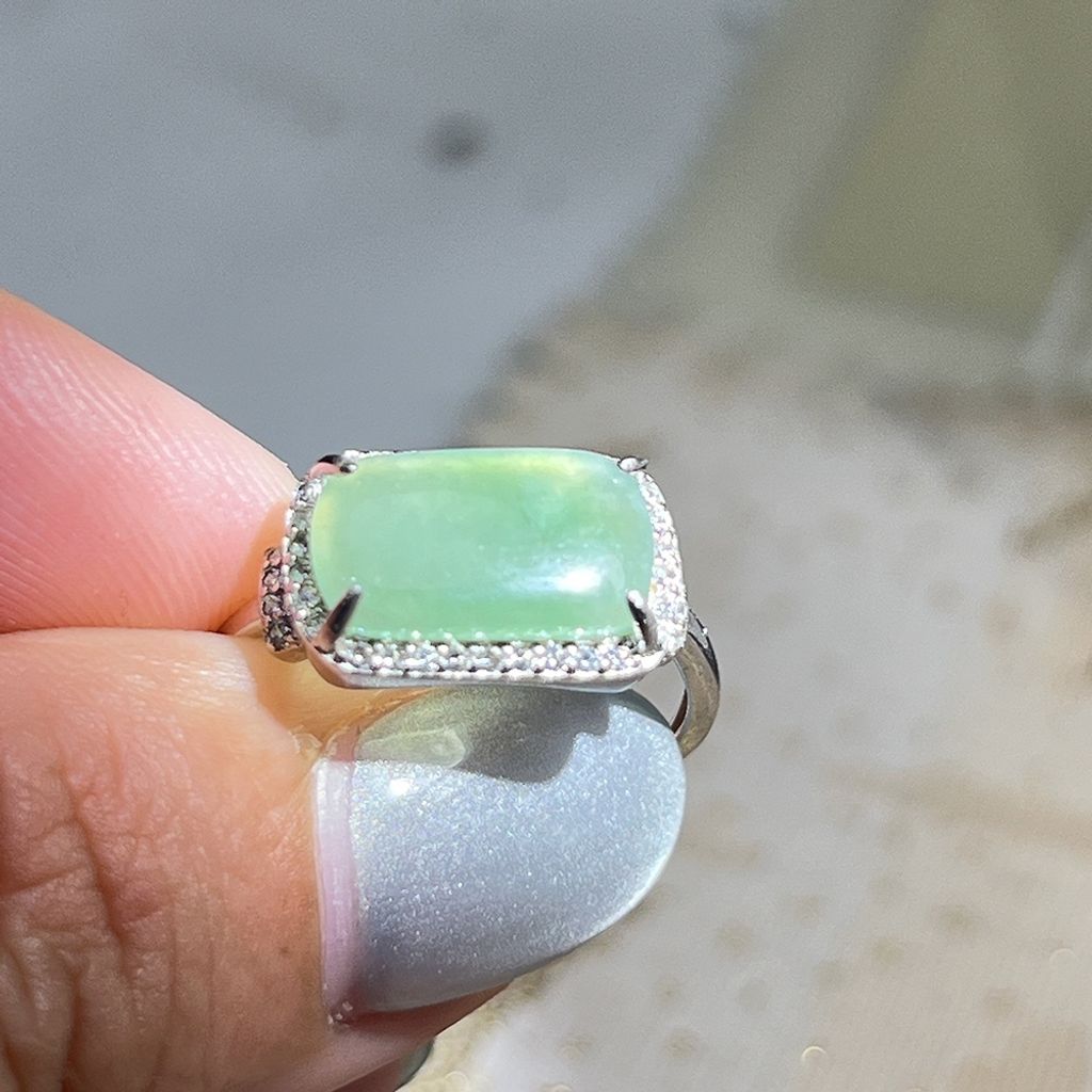 tw-11134207-81ztm-mjjmfi4mkq9scc