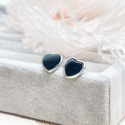 tw-11134207-81ztd-mjjnkxh2m6f740