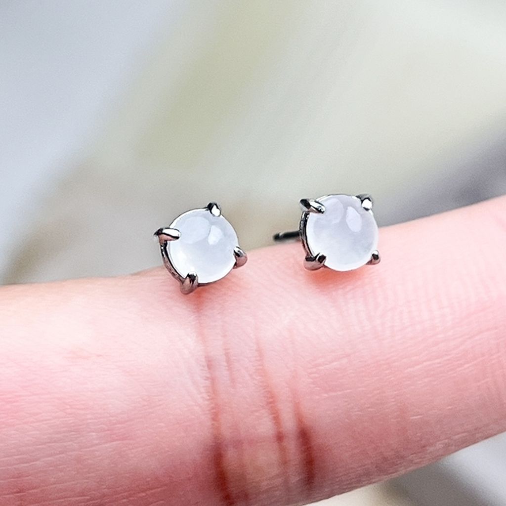 tw-11134207-81ztj-mjjmuvili22tc9