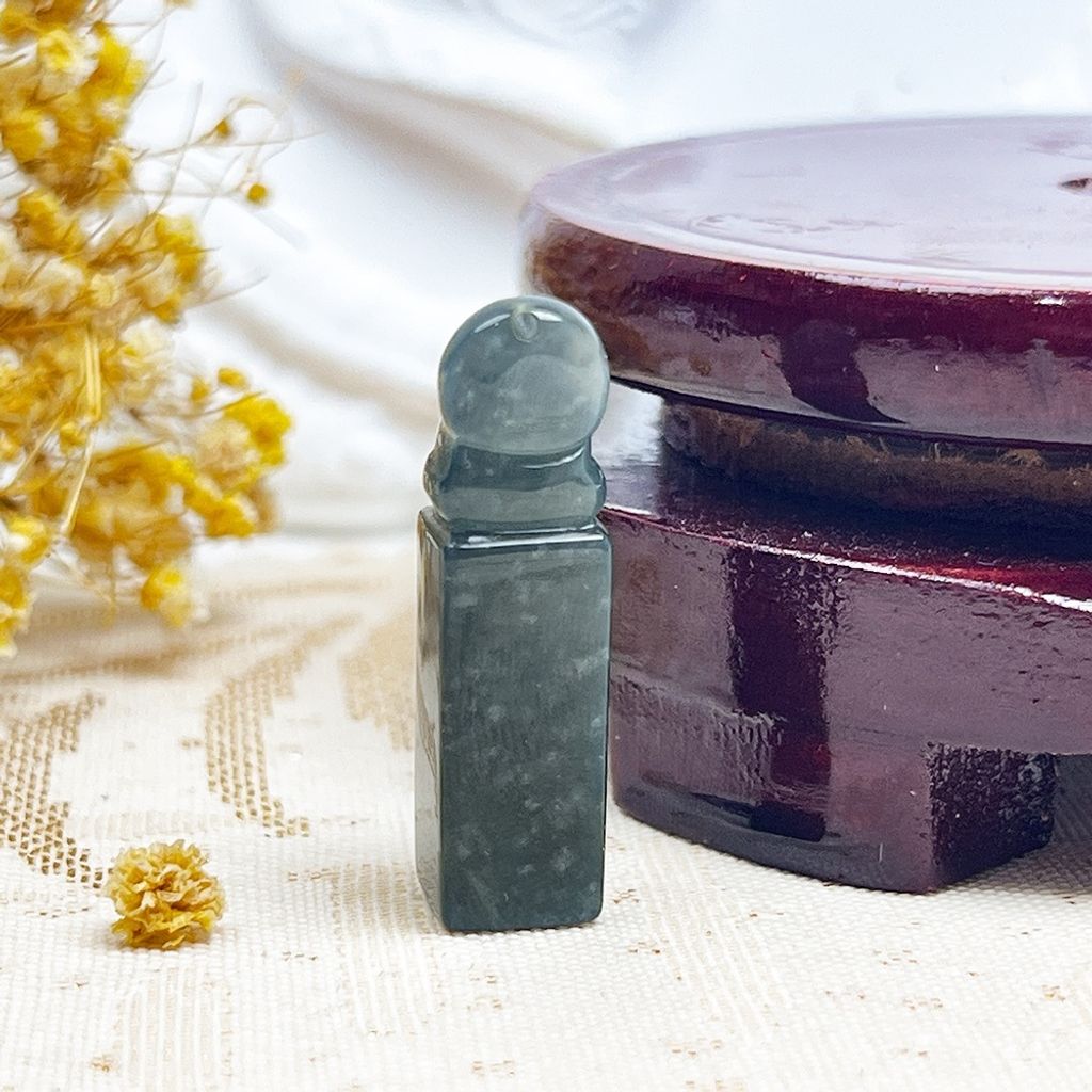 tw-11134207-81ztf-mjqgteihlzib2f